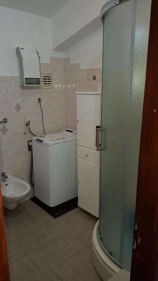 Villa Apartments Oliva Сегет Враница Екстериор снимка