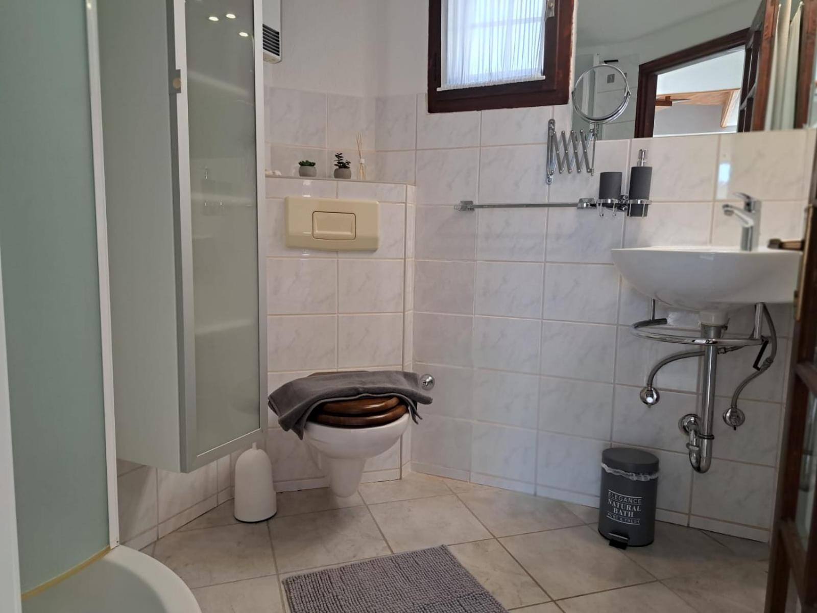 Villa Apartments Oliva Сегет Враница Екстериор снимка